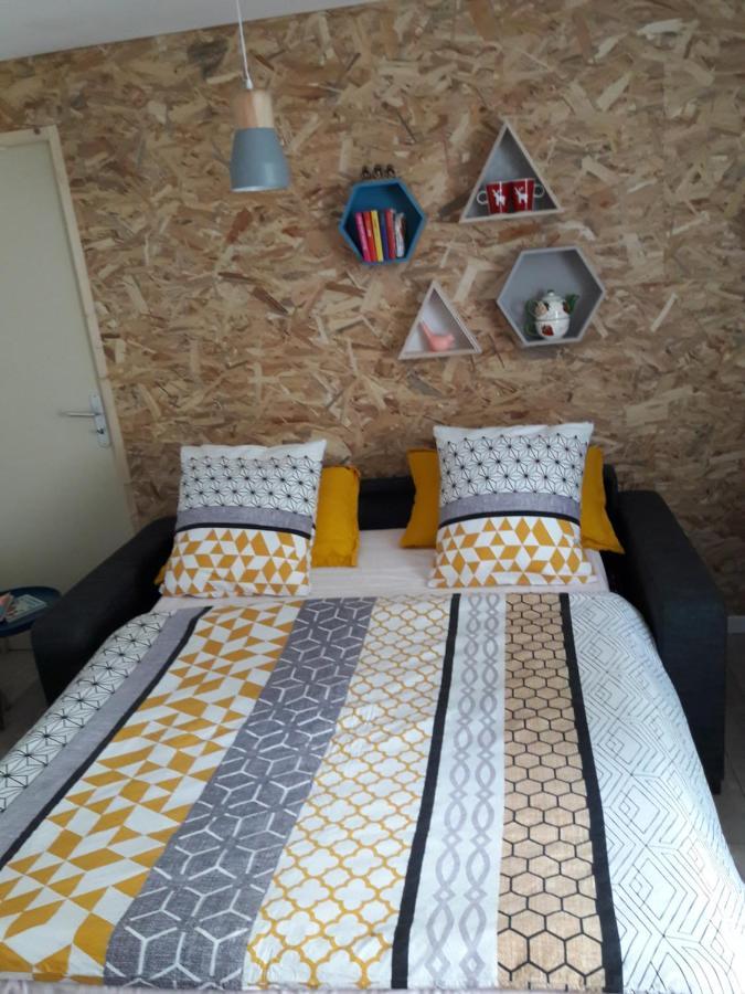 Bruse & Co Bed and Breakfast Oissery Exterior foto