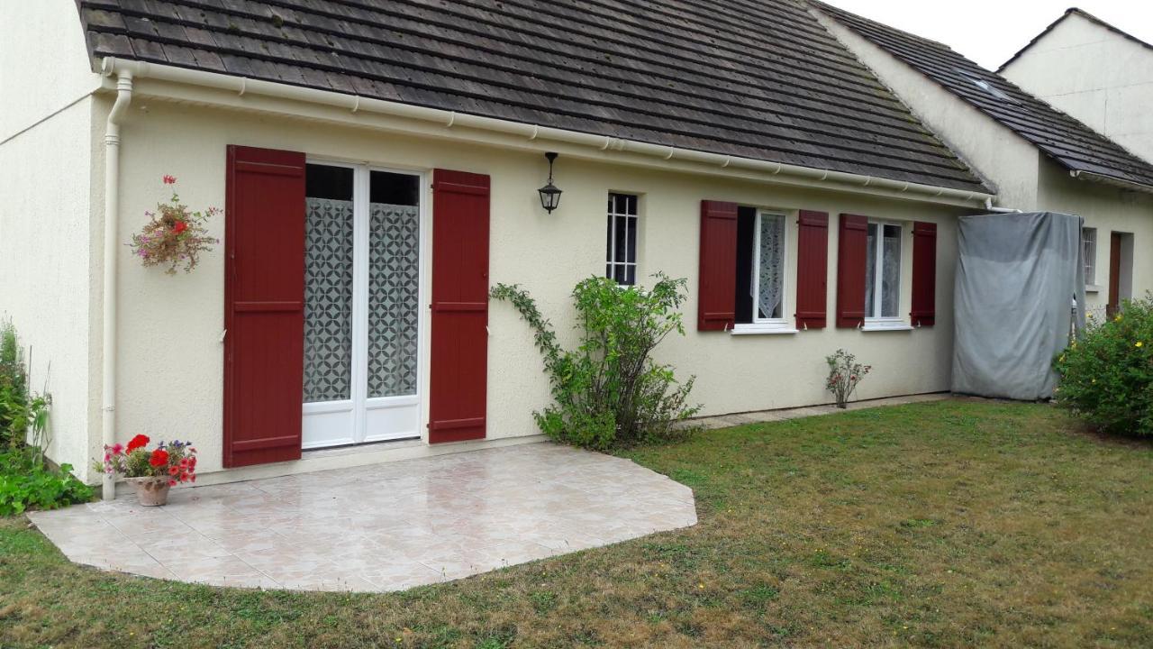 Bruse & Co Bed and Breakfast Oissery Exterior foto